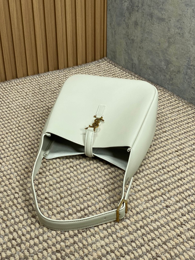Y51 hobo bags